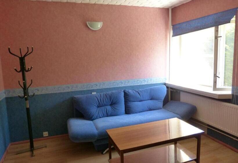 اتاق استاندارد با سرویس بهداشتی مشترک, Viva Pirita Hostel