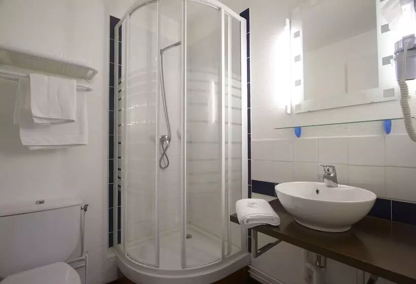 اتاق خانوادگی, Cit Hotel Hôtel De France Et D Europe