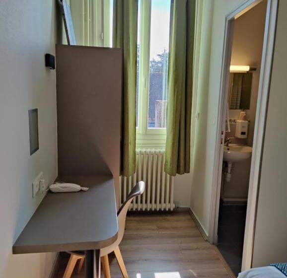 Номер Стандарт, Des Lices   Angers