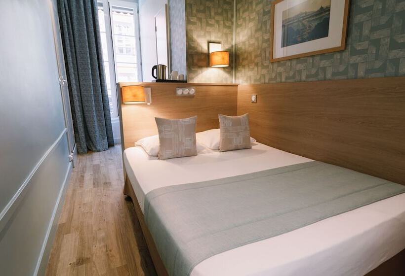 古典房间, Du Dauphin