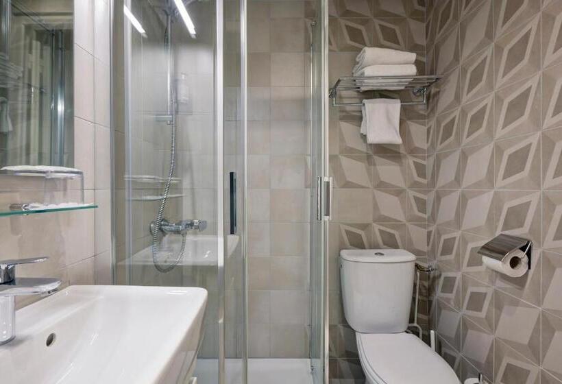 高级大房间, Du Dauphin