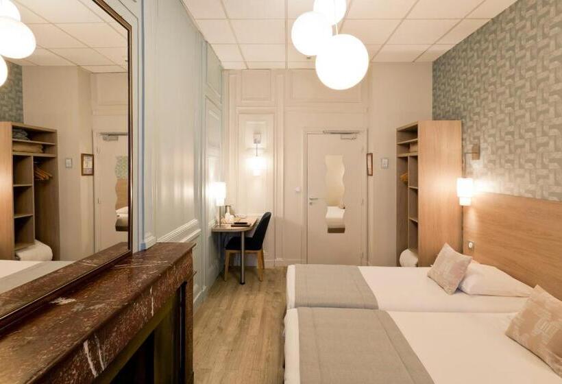 高级大房间, Du Dauphin