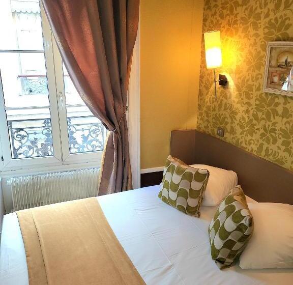 古典房间, Du Dauphin