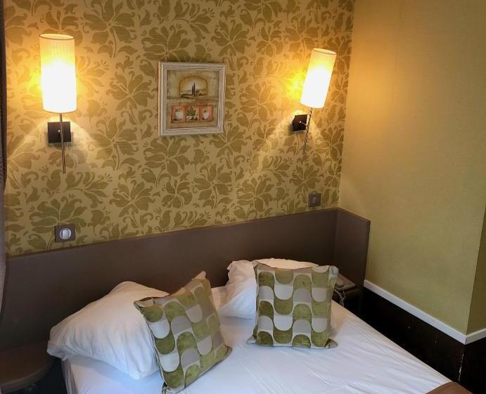 古典房间, Du Dauphin