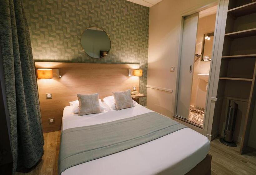 古典房间, Du Dauphin