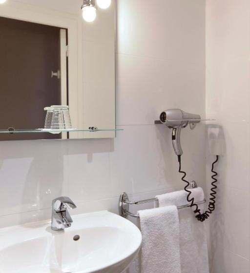 高级大房间, Du Dauphin