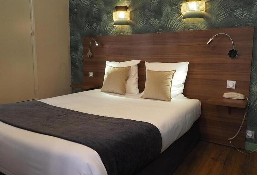 高级大房间, Du Dauphin