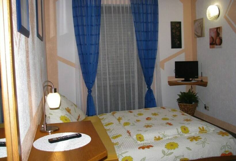 标准间, Erzhausener Hof