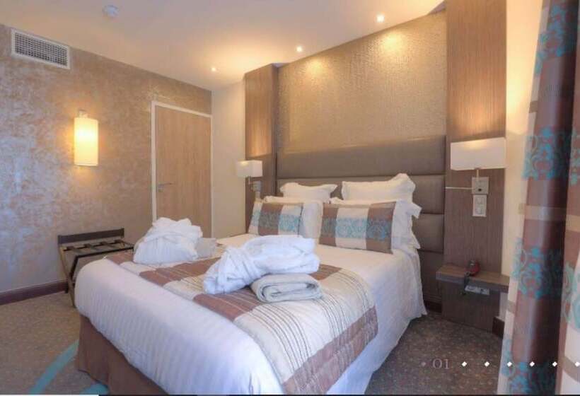 Номер Стандарт, Hôtel François Premier Cognac Centre