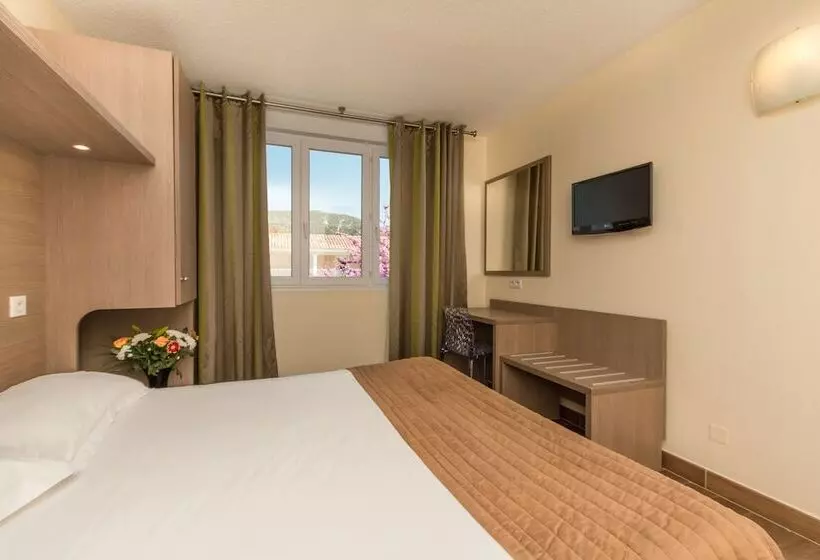 اتاق استاندارد سه نفره, Hôtel Thalassa