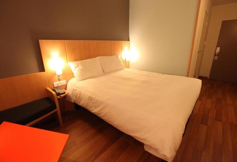חדר סטנדרט מיטה זוגית, Ibis Aurillac