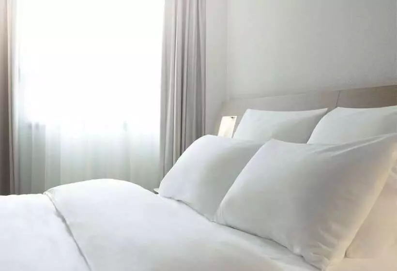 ダブルベッドスタンダードルーム, Ibis Aurillac