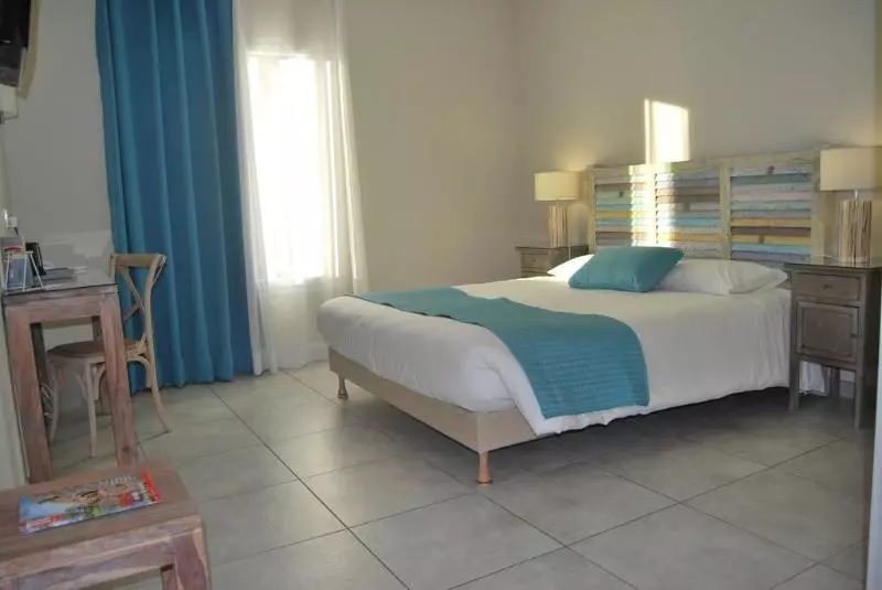 اتاق استاندارد, Kyriad Perpignan Sud