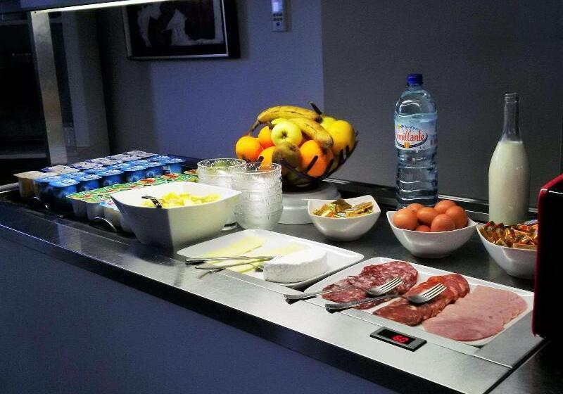 スタンダードルーム, Kyriad Perpignan Sud