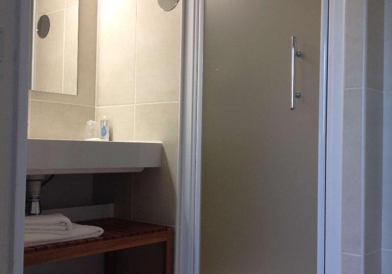 スタンダードトリプルルーム, Kyriad Perpignan Sud