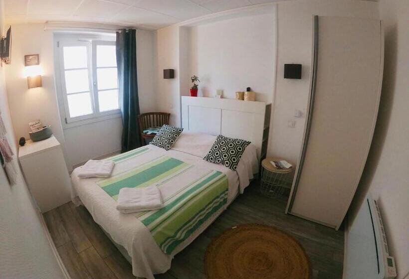 غرفة قياسية, Le Petit Hôtel