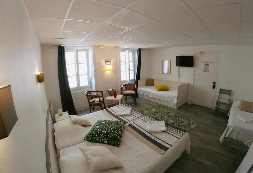 スタンダードトリプルルーム, Le Petit Hôtel