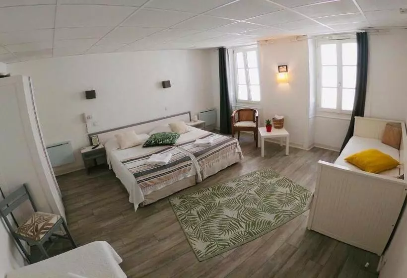 スタンダードトリプルルーム, Le Petit Hôtel