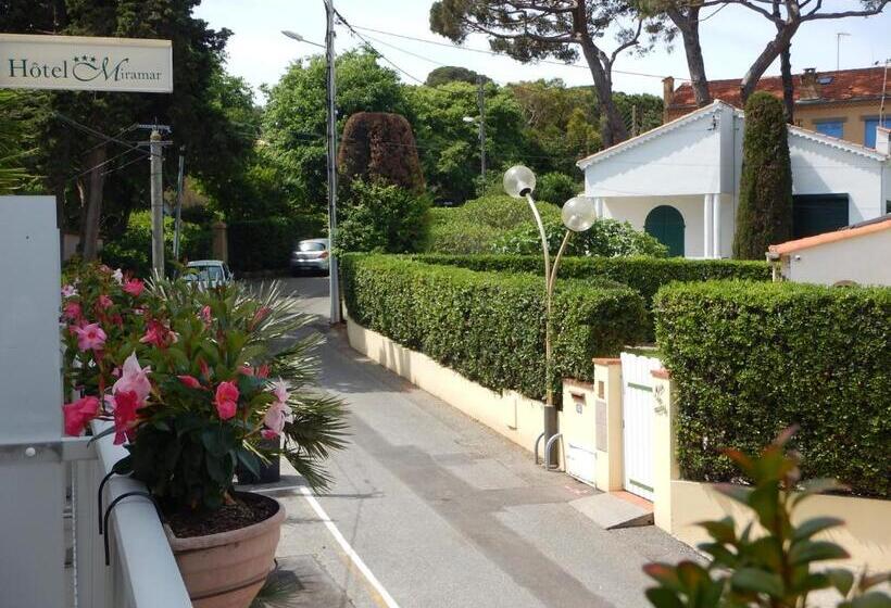 Номер Стандард Боковой Вид на Море с Балконом, Miramar  Cap D Antibes   La Garoupe Plage