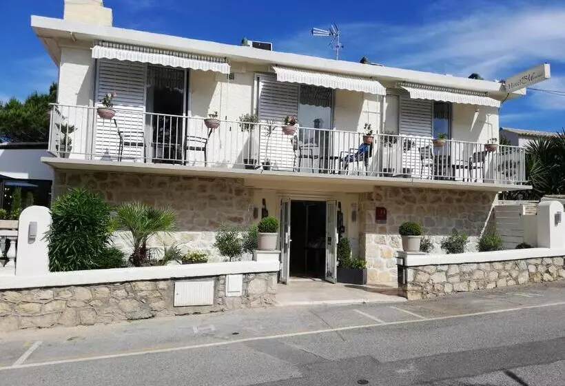 Standard Room with Balcony Side Sea View, Miramar  Cap D Antibes   La Garoupe Plage