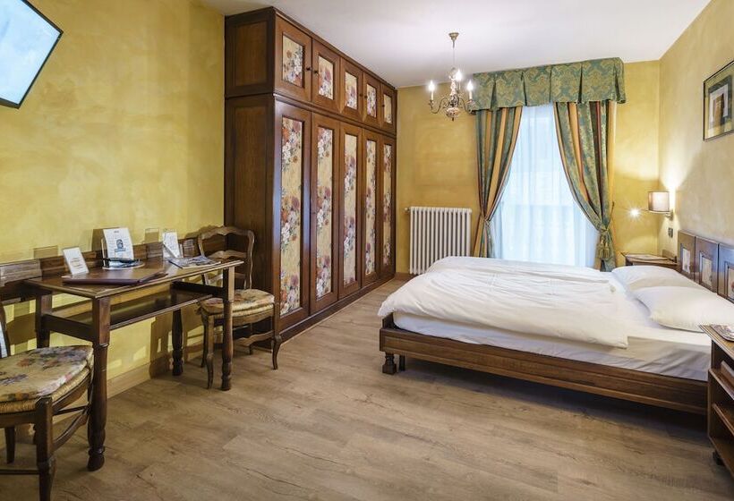 Номер Deluxe, Olimpia