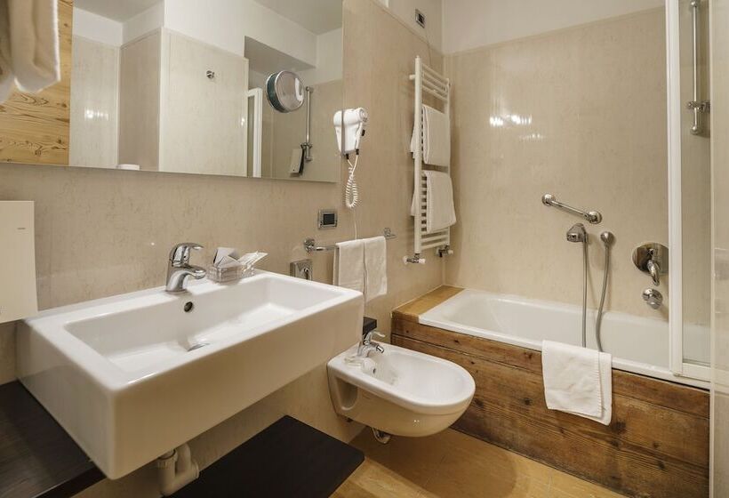 Номер Стандарт, Olimpia