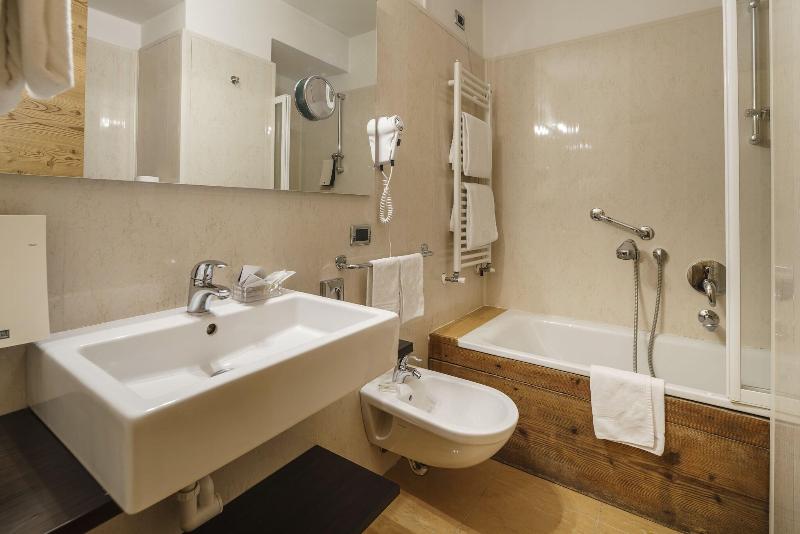 Номер Deluxe, Olimpia