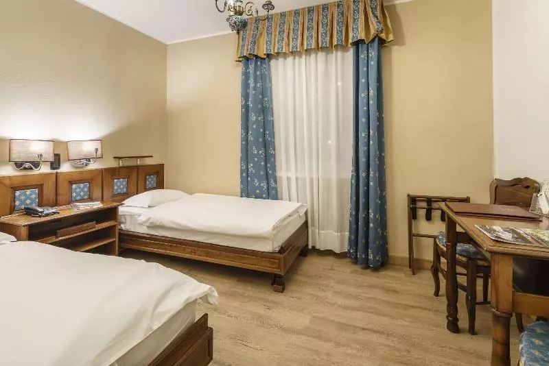 Deluxe-huone, Olimpia