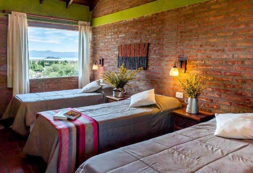 Трехместный Номер Deluxe, Posada Larsen