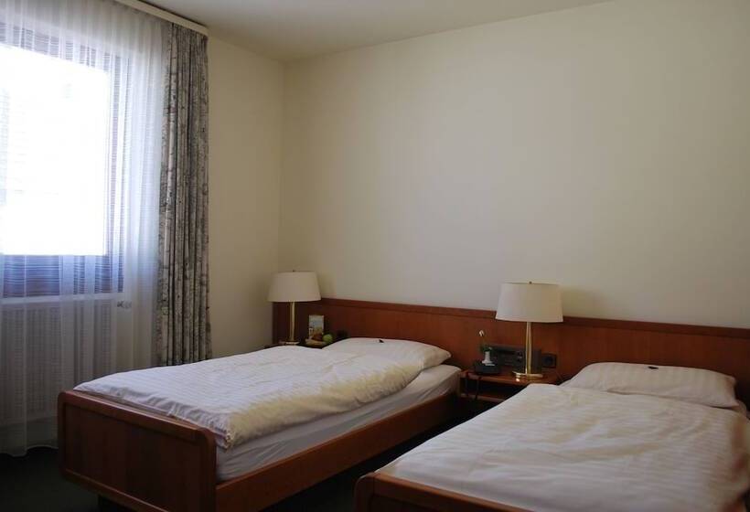 스탠다드 룸, Rheingauer Tor