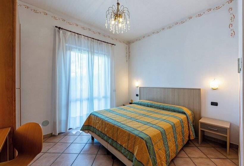 スタンダードルーム, Romantic