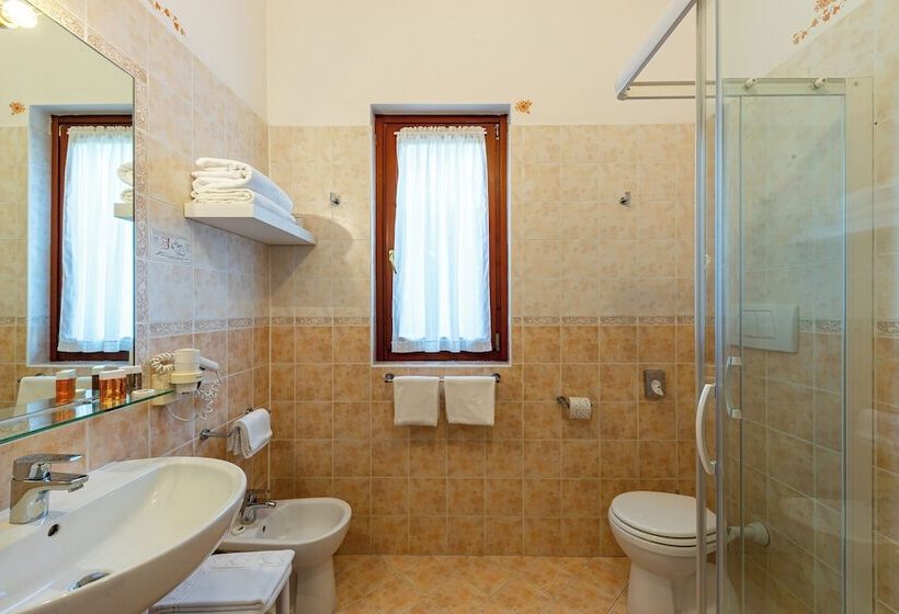 デラックスルーム, Romantic