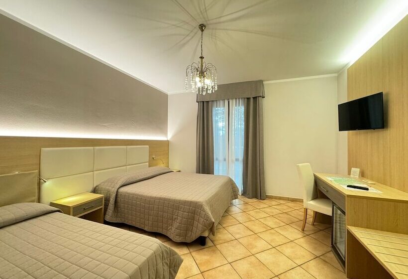 スタンダードトリプルルーム, Romantic