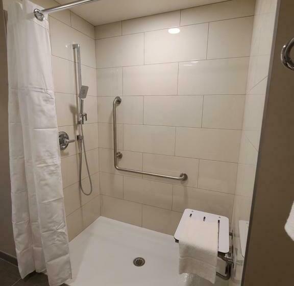 スタンダードシングルルーム, Super 8 By Wyndham Thompson