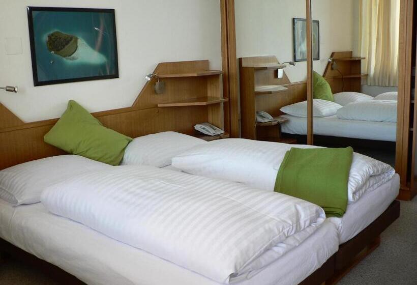 스탠다드 발코니 룸, Tennis & Yacht Hotel Velden