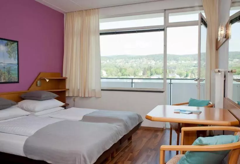 اتاق استاندارد با بالکن, Tennis & Yacht Hotel Velden