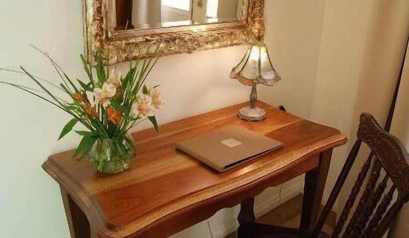 اتاق لوکس, Tiana Buenos Aires