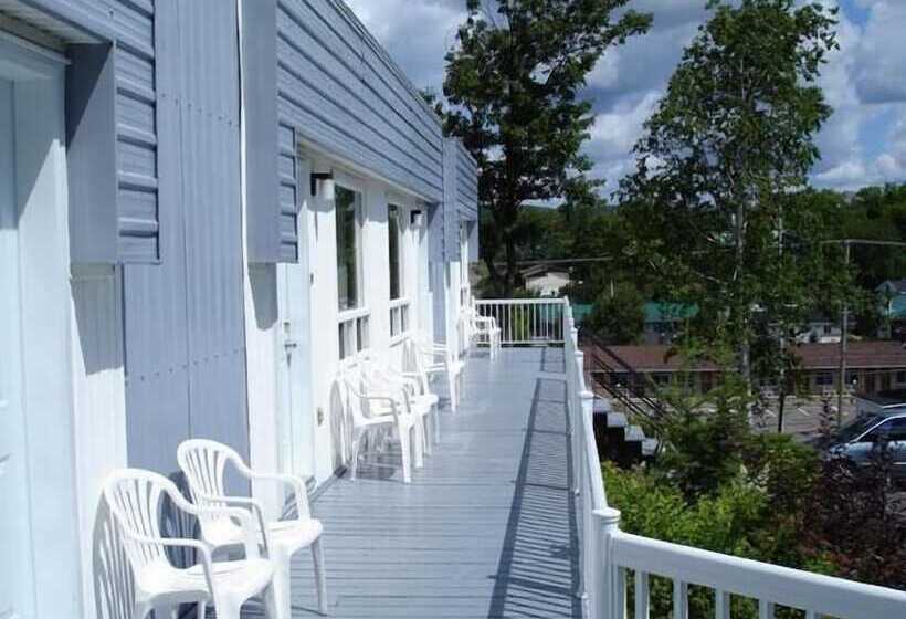 ２ダブルベッドのスタンダードルーム, Motel Clair Mont