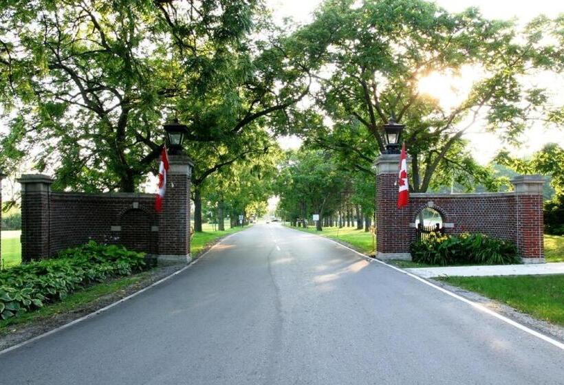 جناح غرفتين نوم, Residence & Conference Centre   King City