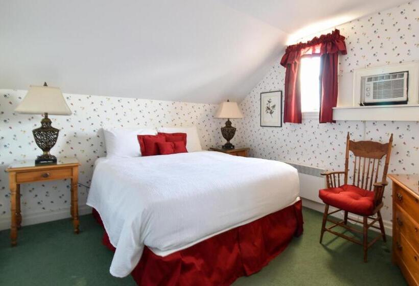 Standard Szoba, The Waring House