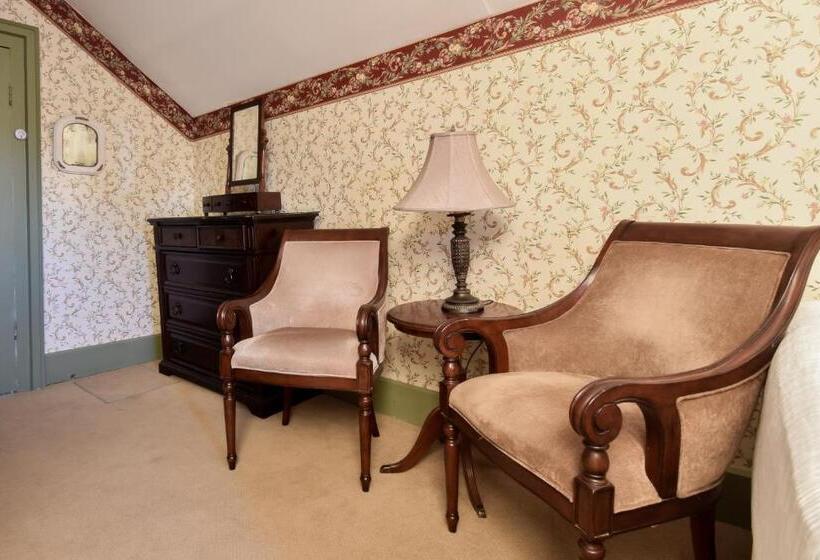 Номер Стандарт, The Waring House