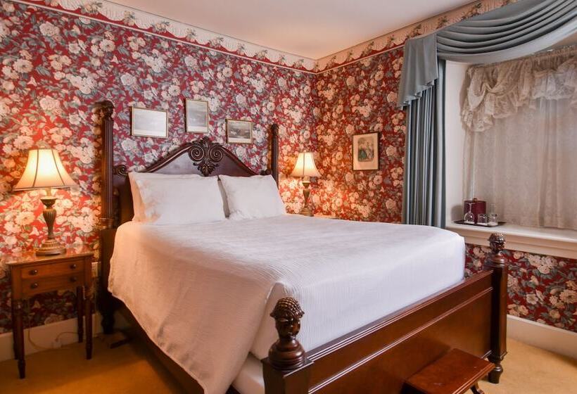 Standard Szoba, The Waring House