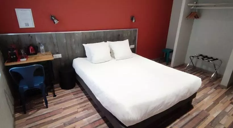 اتاق استاندارد, Logis Hotel Yseria   Historical Center