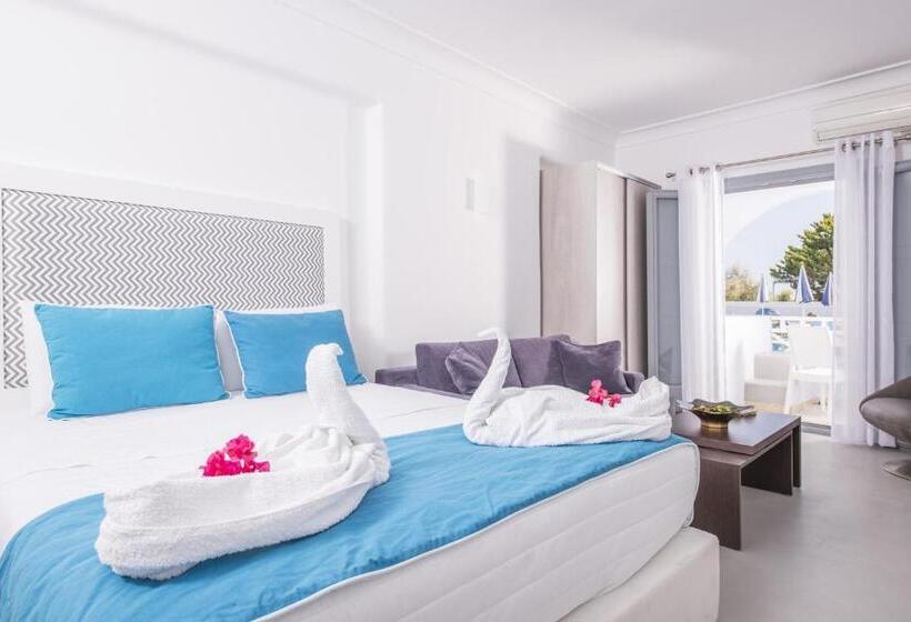 Полулюкс с Гидромассажем, Blue Waves Suites & Apartments