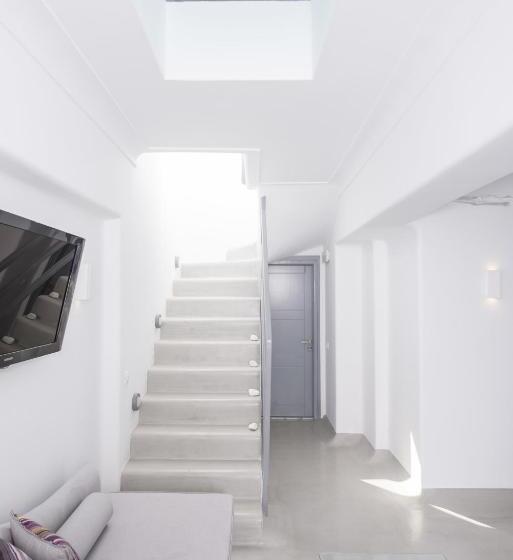 جناح مطلّ علي البحر, Blue Waves Suites & Apartments