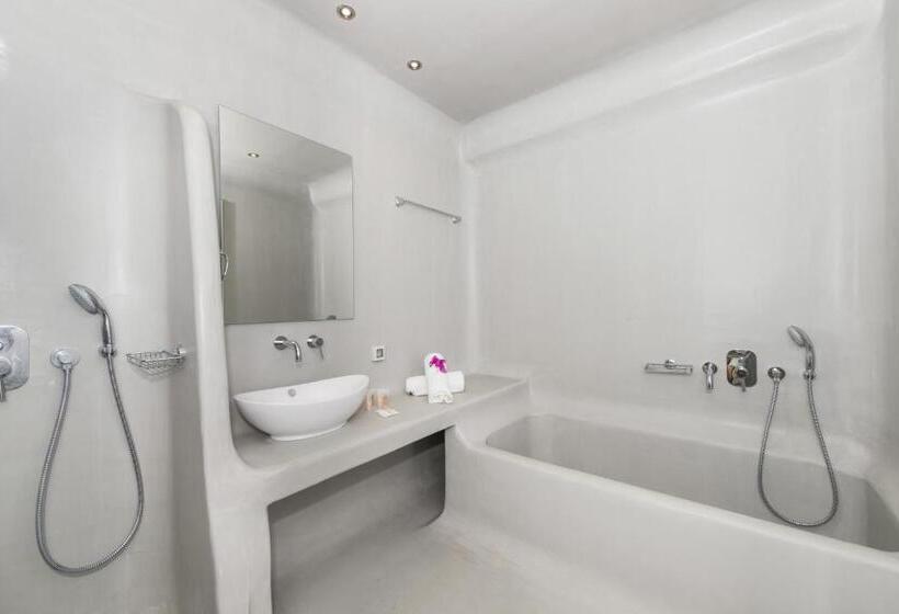 جناح مزود بجاكوزى, Blue Waves Suites & Apartments