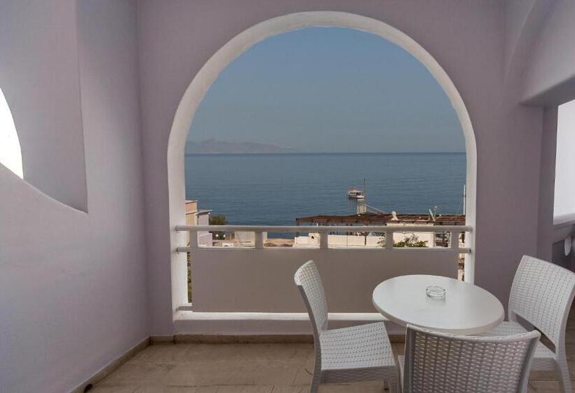 جناح مزود بجاكوزى, Blue Waves Suites & Apartments