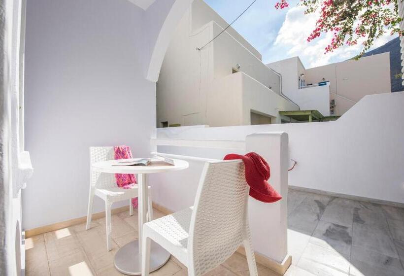 جناح عائلي, Blue Waves Suites & Apartments