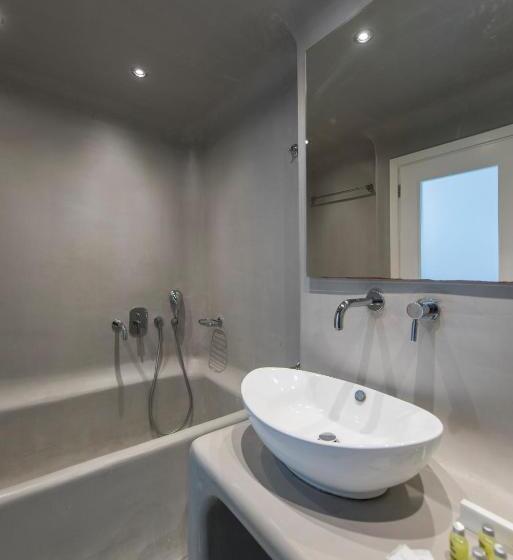 جناح عائلي, Blue Waves Suites & Apartments