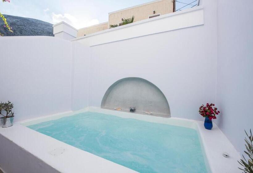 جناح ديلوكس, Blue Waves Suites & Apartments